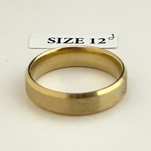 Gold Tone Ring, Size 12 - Picture 2 of 4